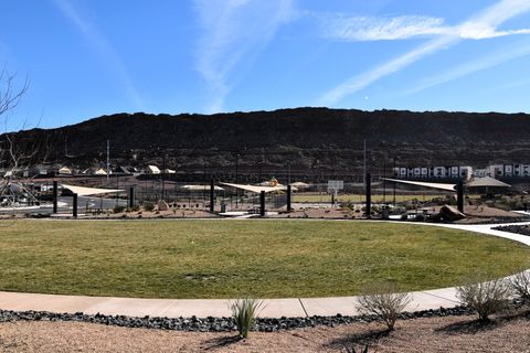 Tiny photo for 1369 S POLE CREEK LN, Washington, UT 84780 (MLS # 2132109)