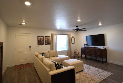 Tiny photo for 1369 S POLE CREEK LN, Washington, UT 84780 (MLS # 2132109)