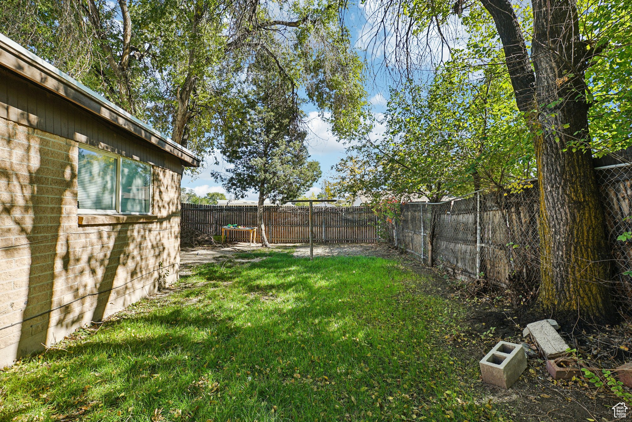 HARMONY LANE - Residential Income