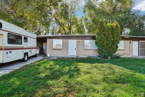 Tiny photo for 4617 W 3650 S, West Valley City, UT 84120 (MLS # 2118586)