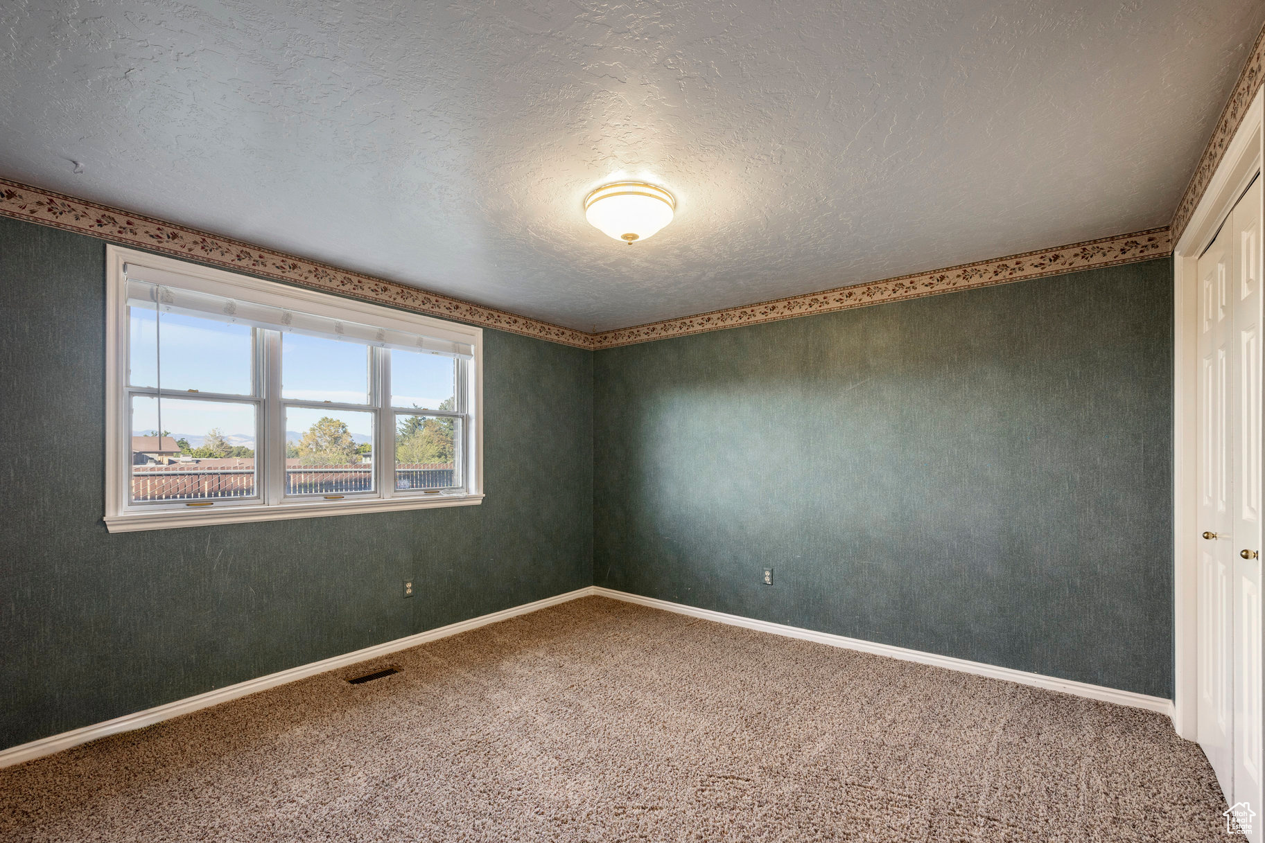 BRIARWOOD - Residential