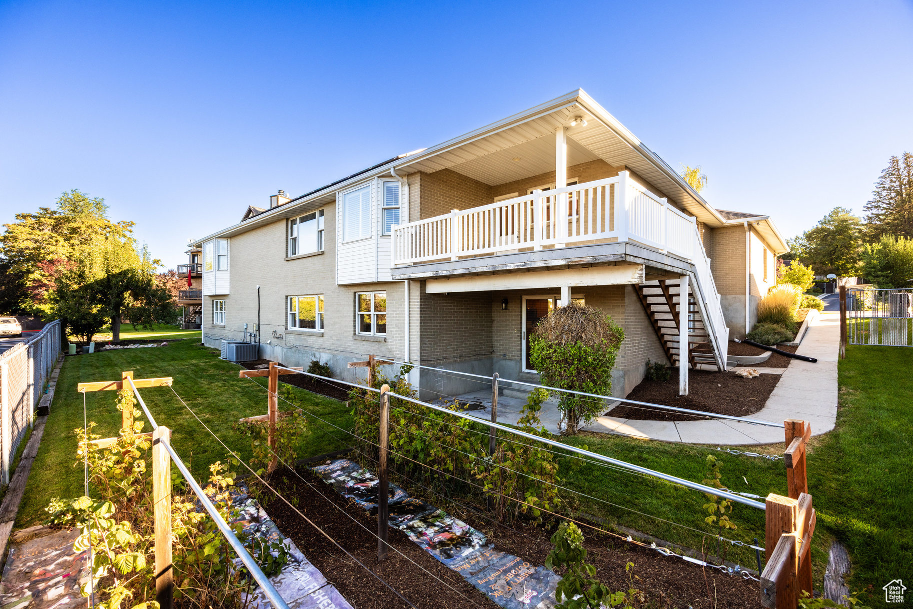 BRIARWOOD - Residential