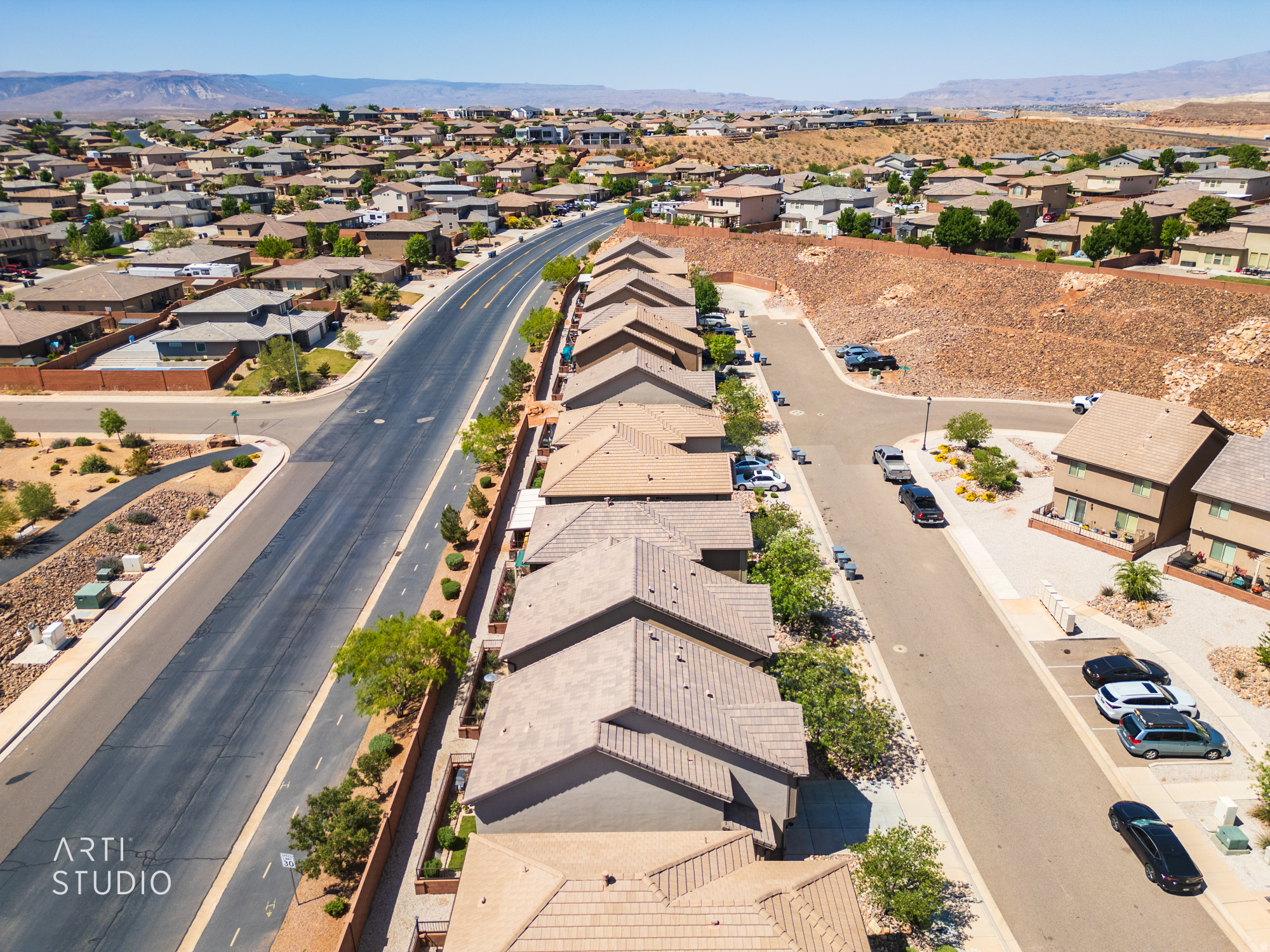 DESERT BLUFF AT DESERT CANYONS TOWNHOMES - Residential