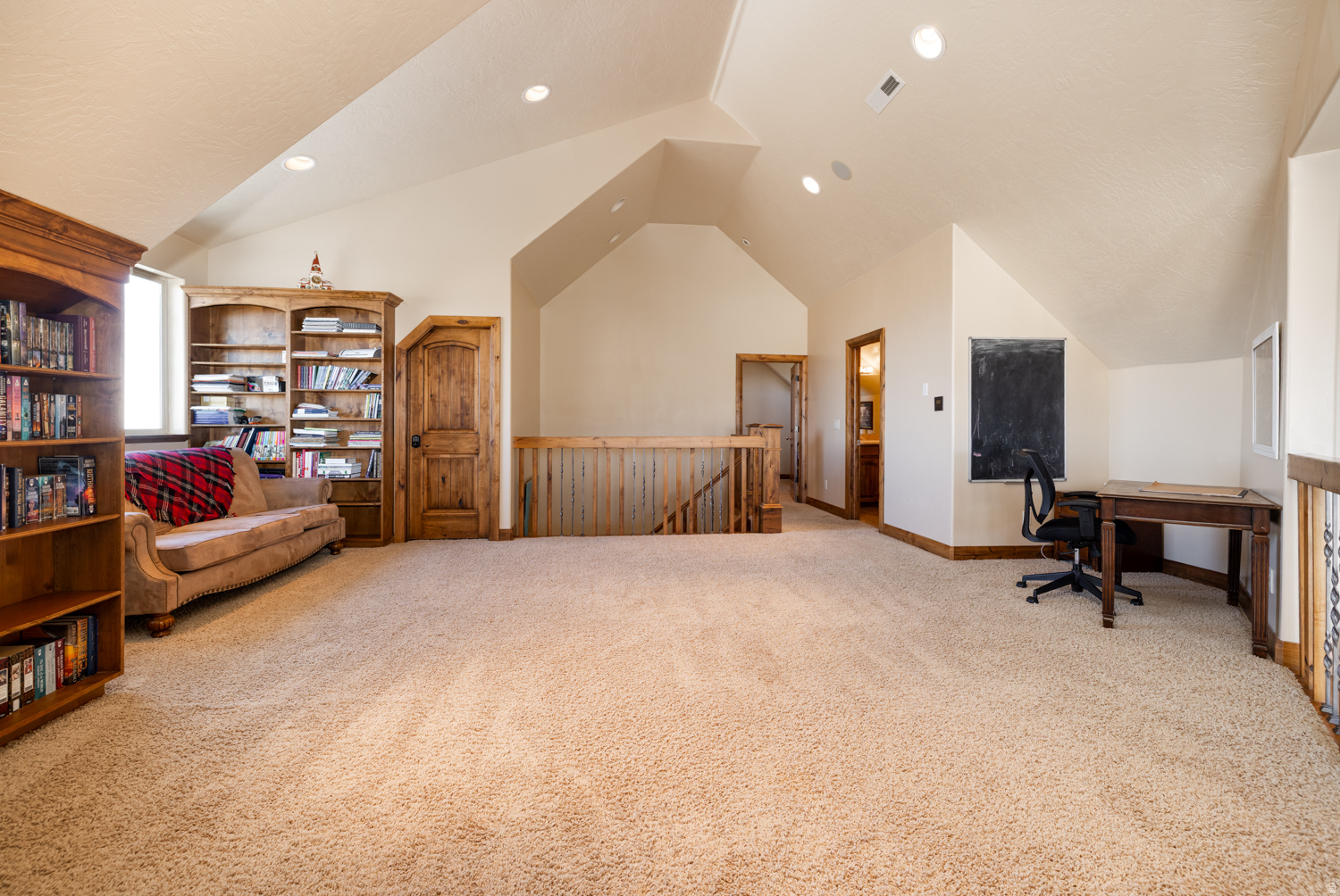 AIR VILLAGE HILLS SUBDIVISION, AMENDED - Residential