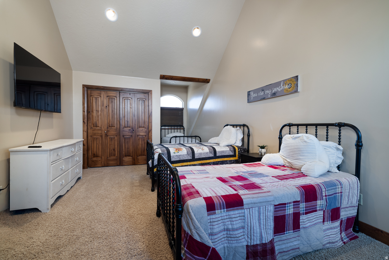 AIR VILLAGE HILLS SUBDIVISION, AMENDED - Residential