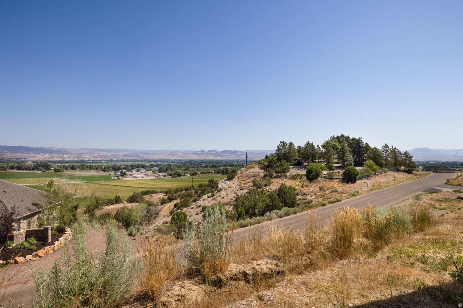 AIR VILLAGE HILLS SUBDIVISION, AMENDED - Residential