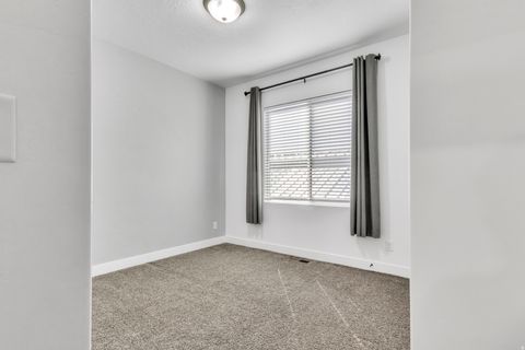 Tiny photo for 674 S MEADE ST, Mapleton, UT 84664 (MLS # 2136275)