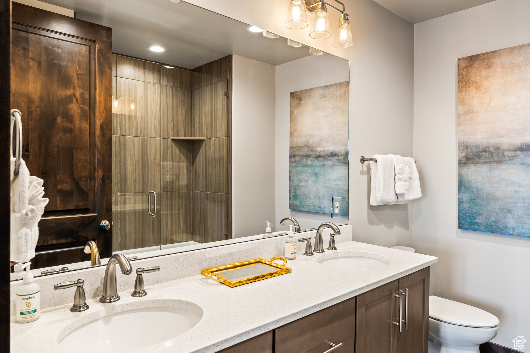 BLACKSTONE RESIDENCE - Residential