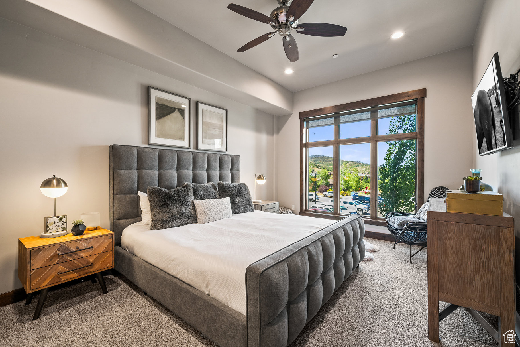 BLACKSTONE RESIDENCE - Residential