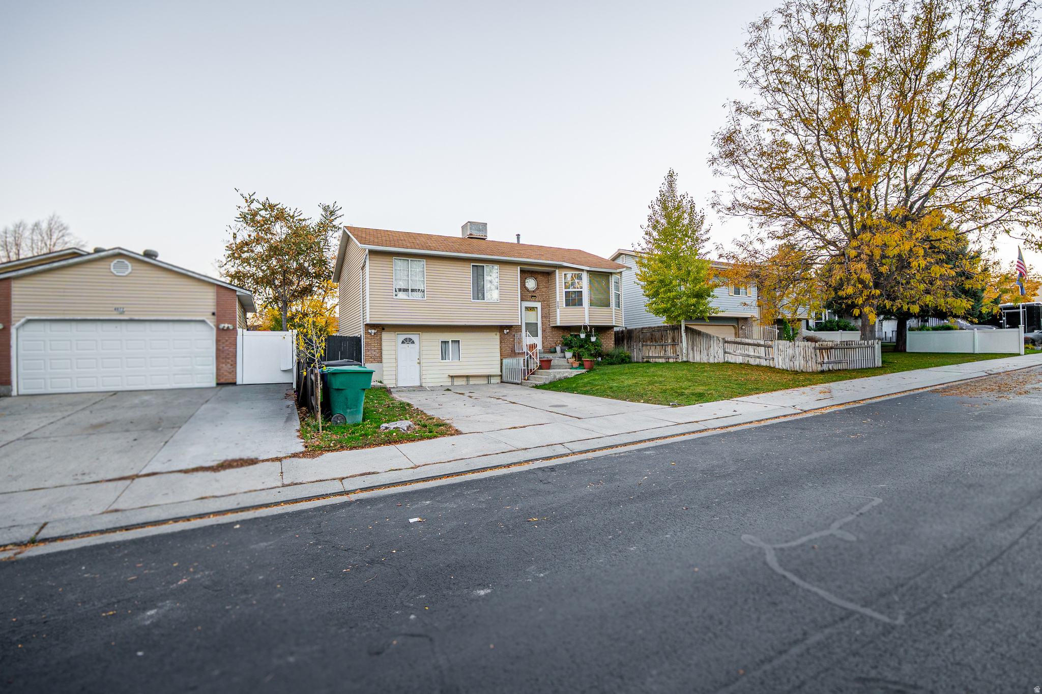 OQUIRRH SHADOWS - Residential