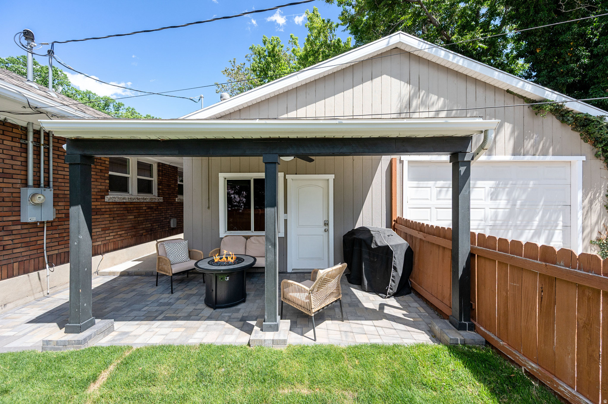 EAST BOULEVARD - Residential