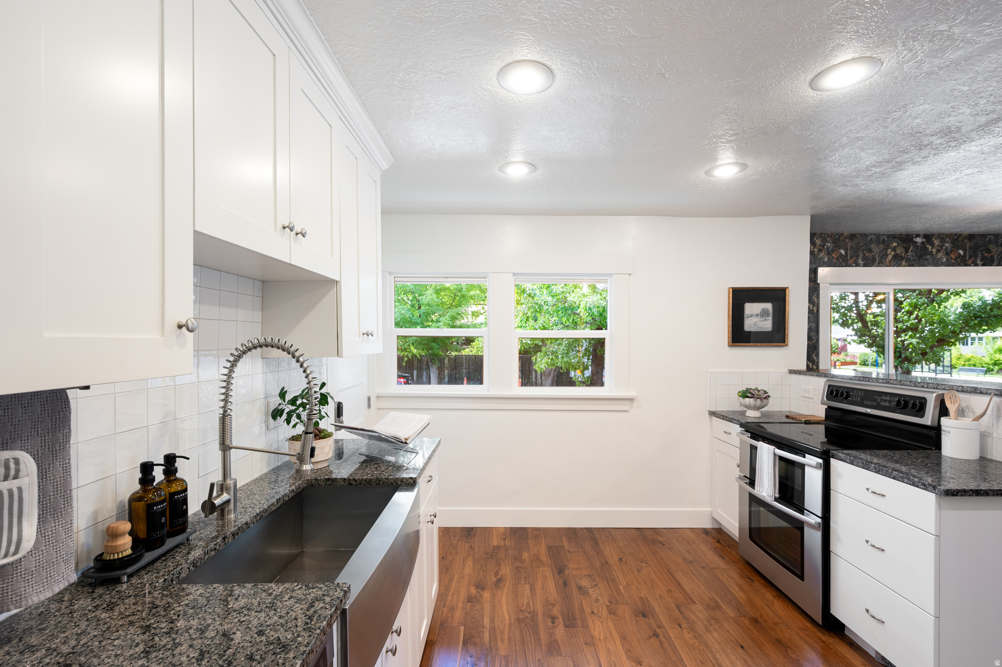 EAST BOULEVARD - Residential