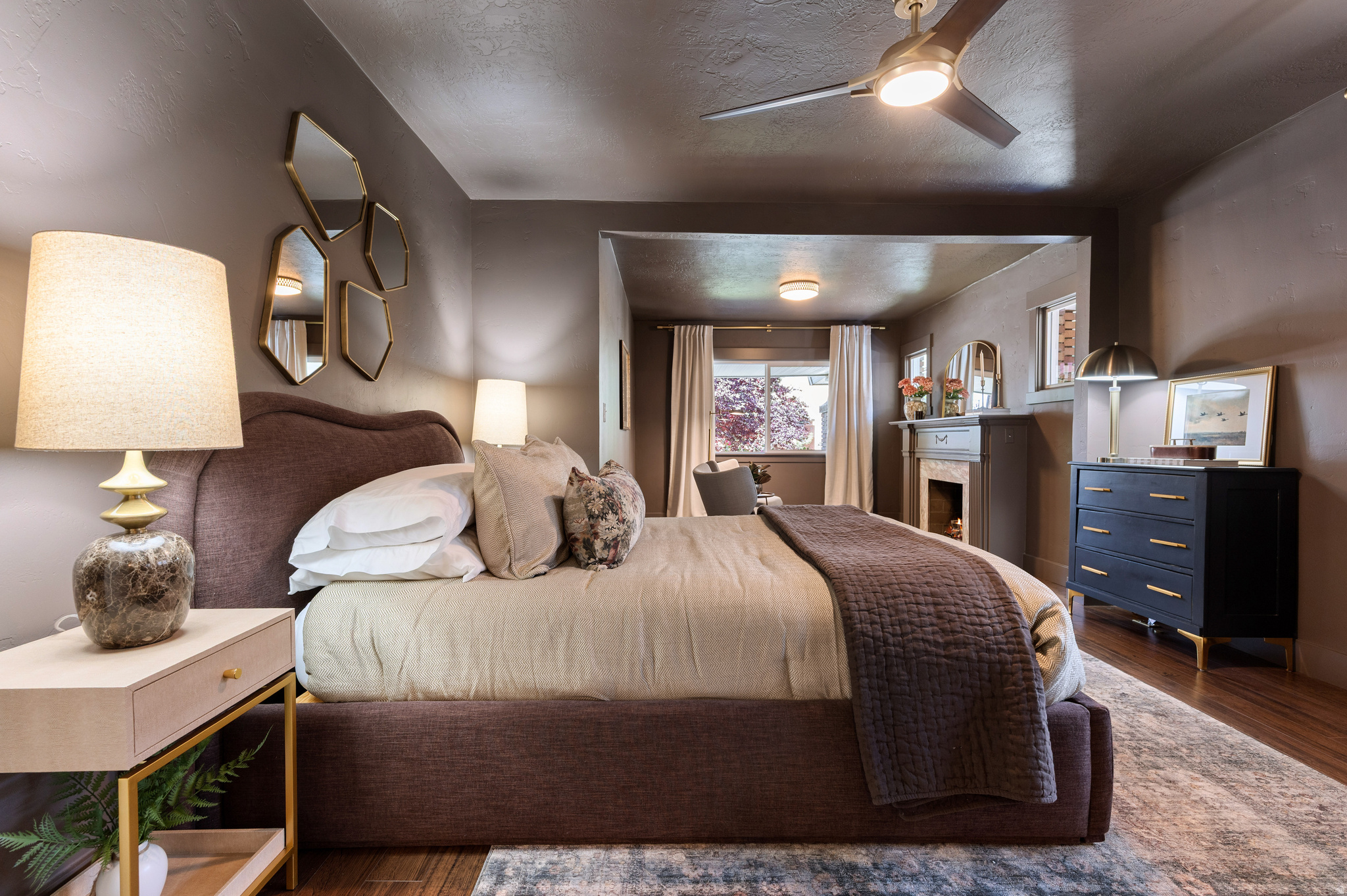 EAST BOULEVARD - Residential