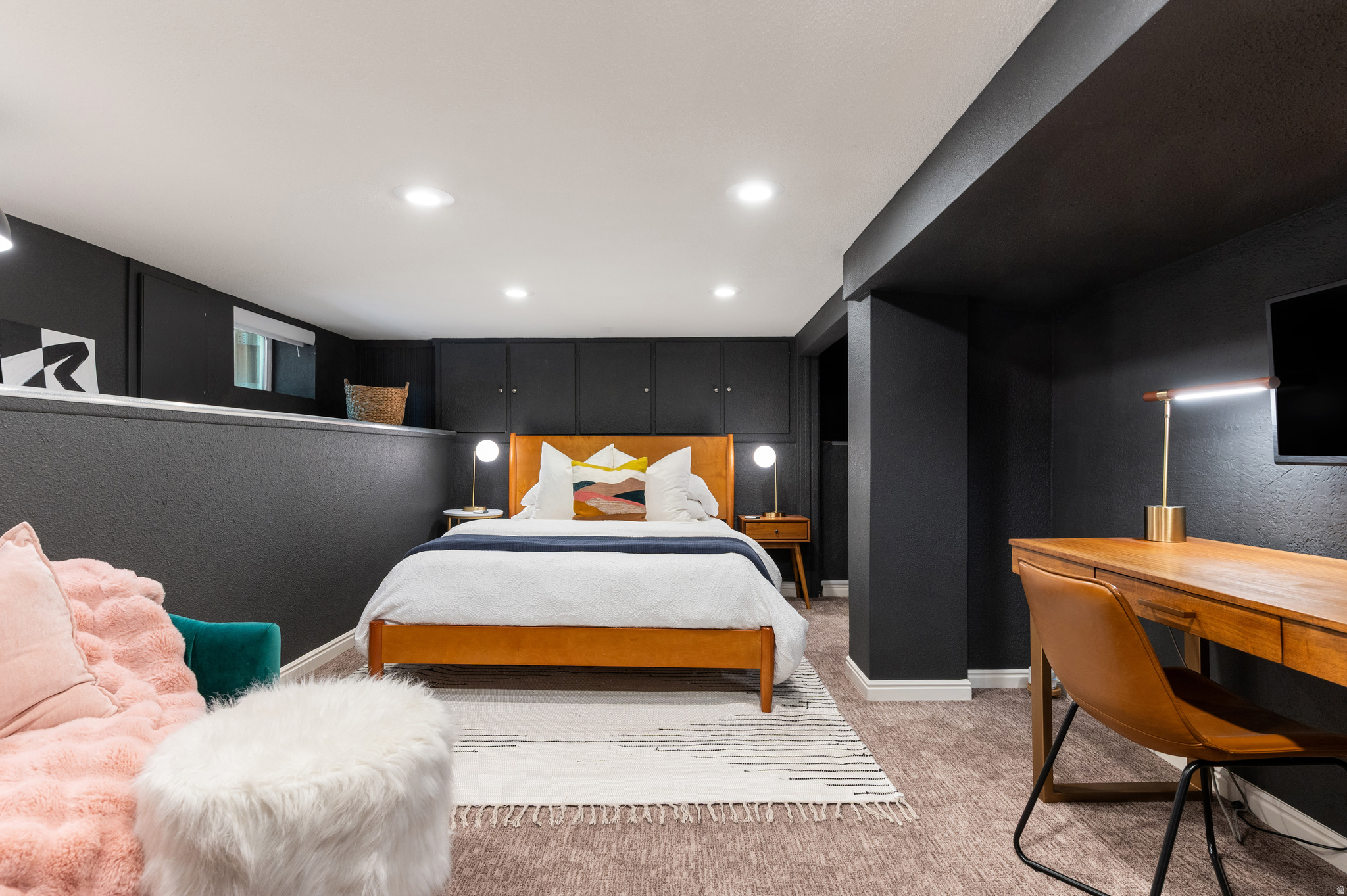 EAST BOULEVARD - Residential