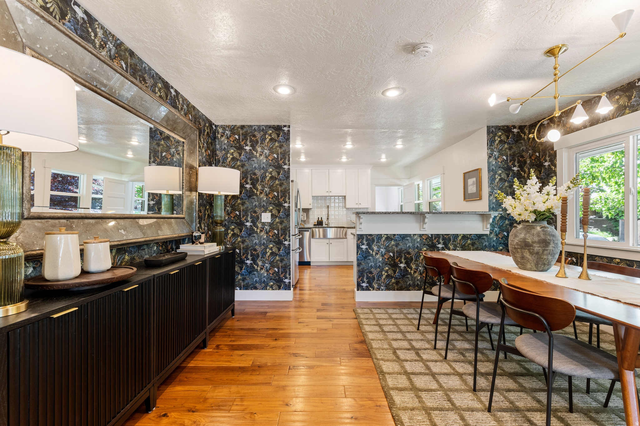 EAST BOULEVARD - Residential