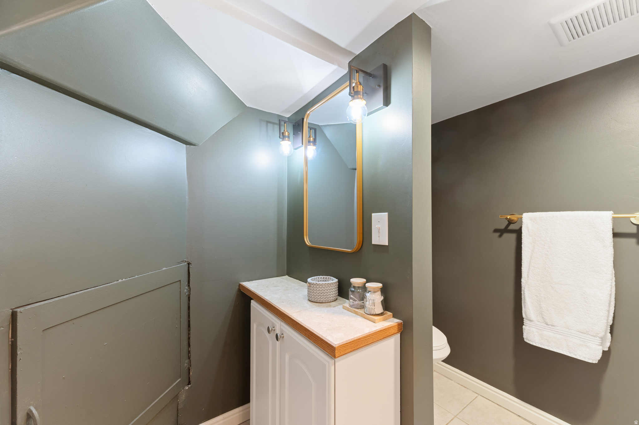 EAST BOULEVARD - Residential