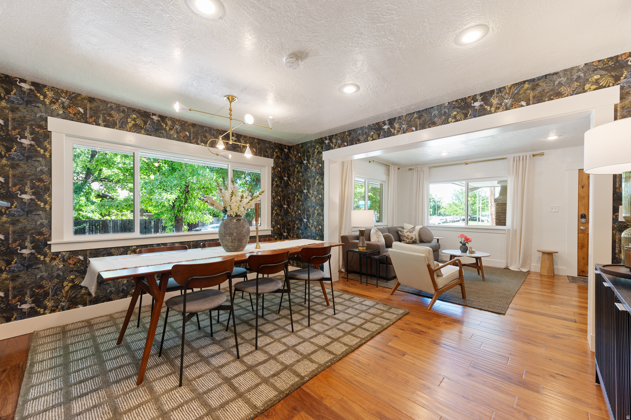 EAST BOULEVARD - Residential