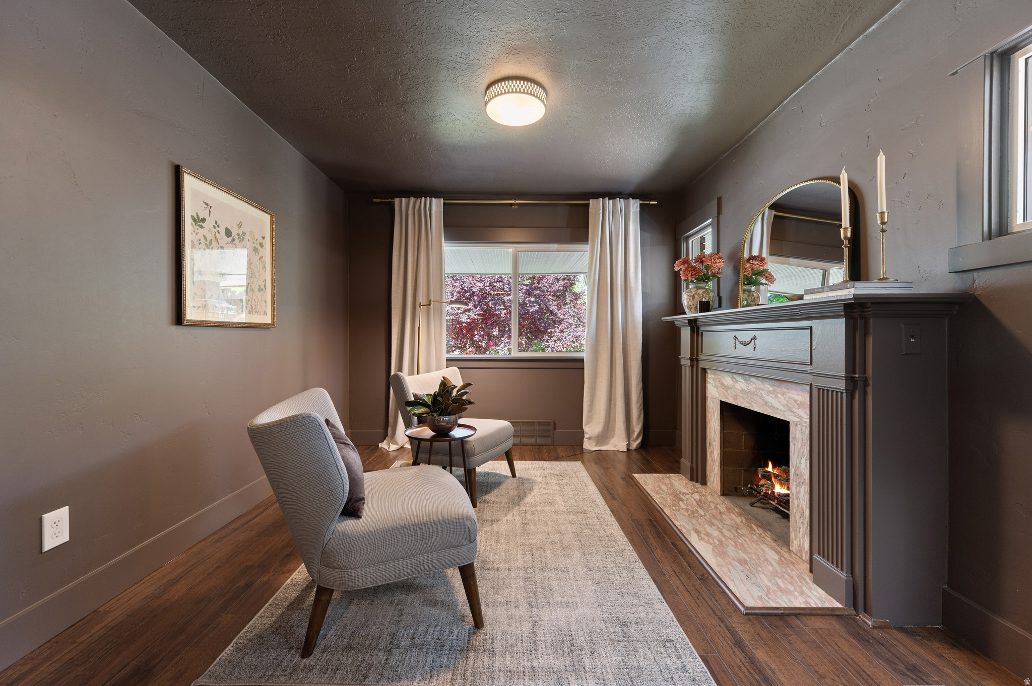 EAST BOULEVARD - Residential