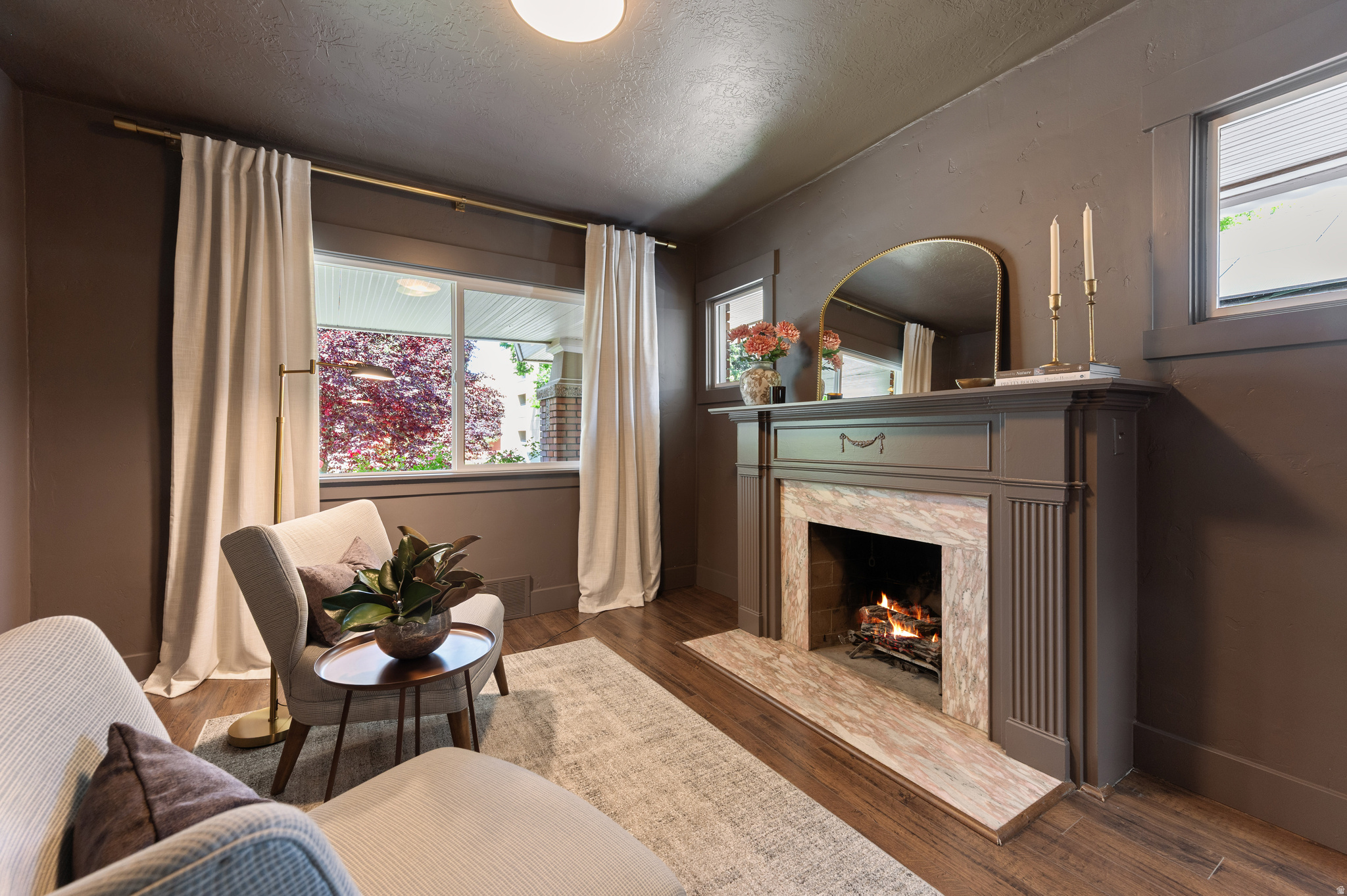EAST BOULEVARD - Residential