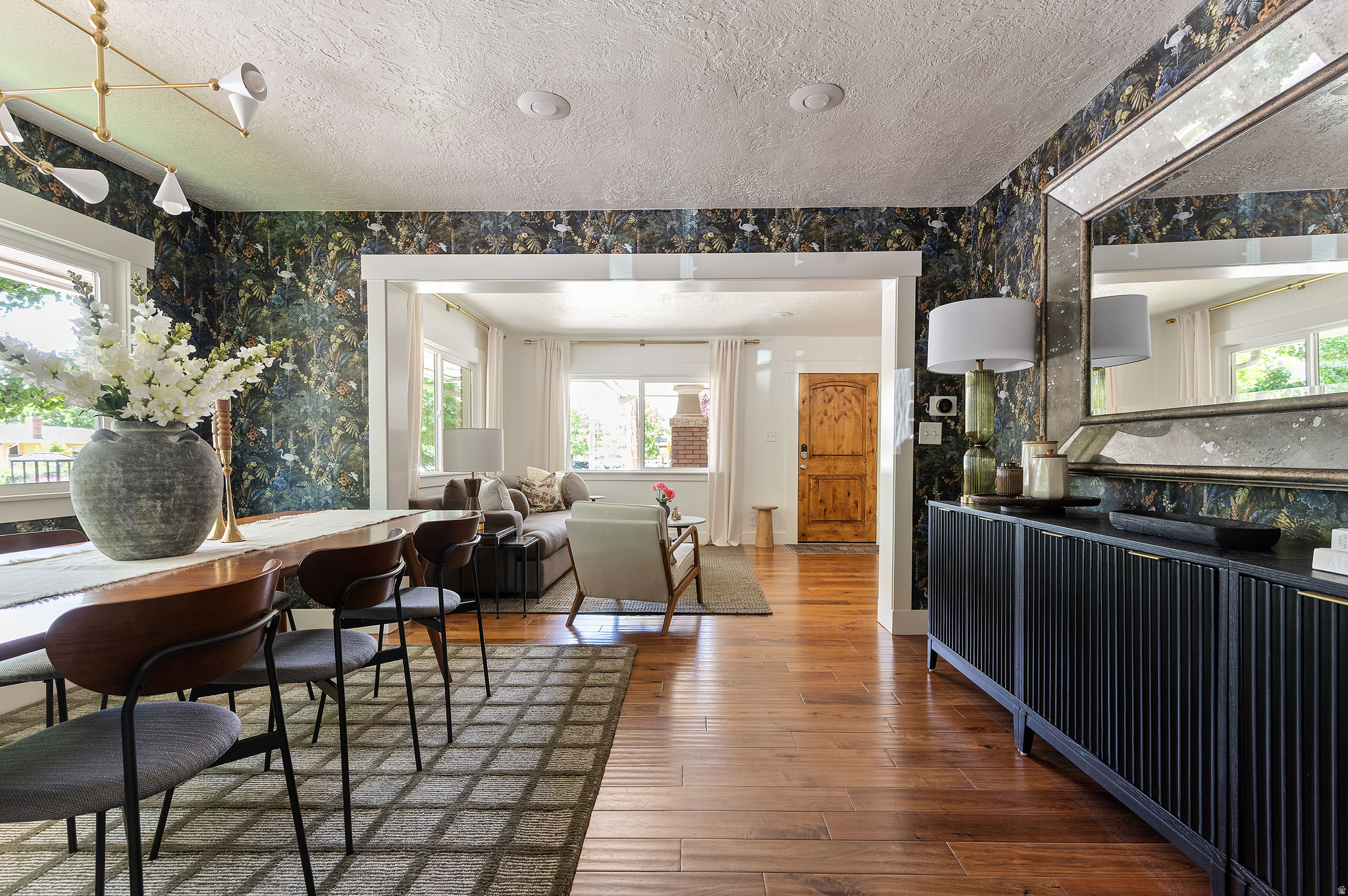 EAST BOULEVARD - Residential