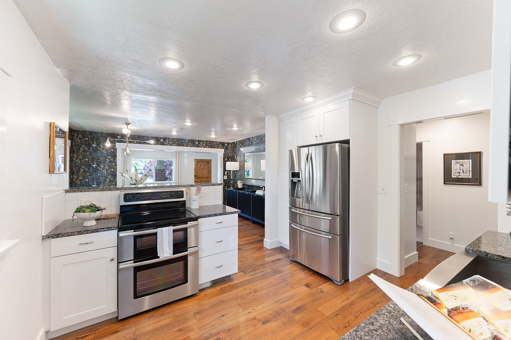 EAST BOULEVARD - Residential