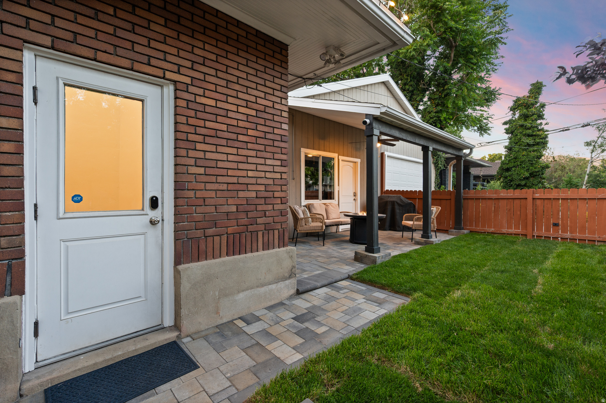 EAST BOULEVARD - Residential