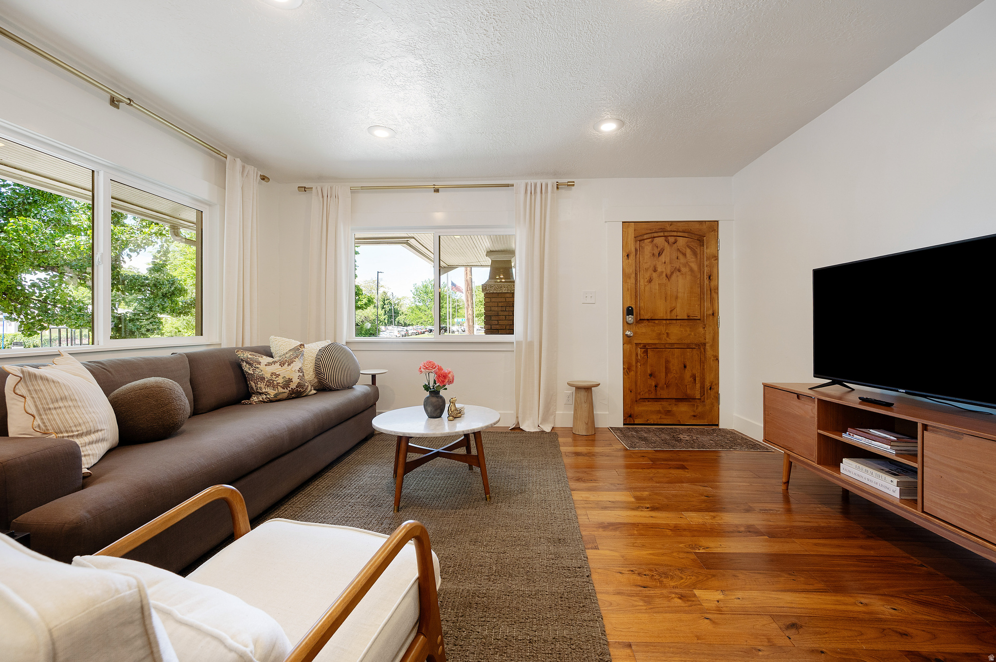 EAST BOULEVARD - Residential