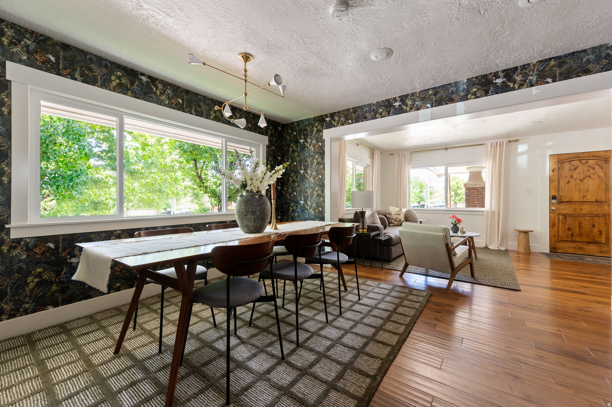 EAST BOULEVARD - Residential