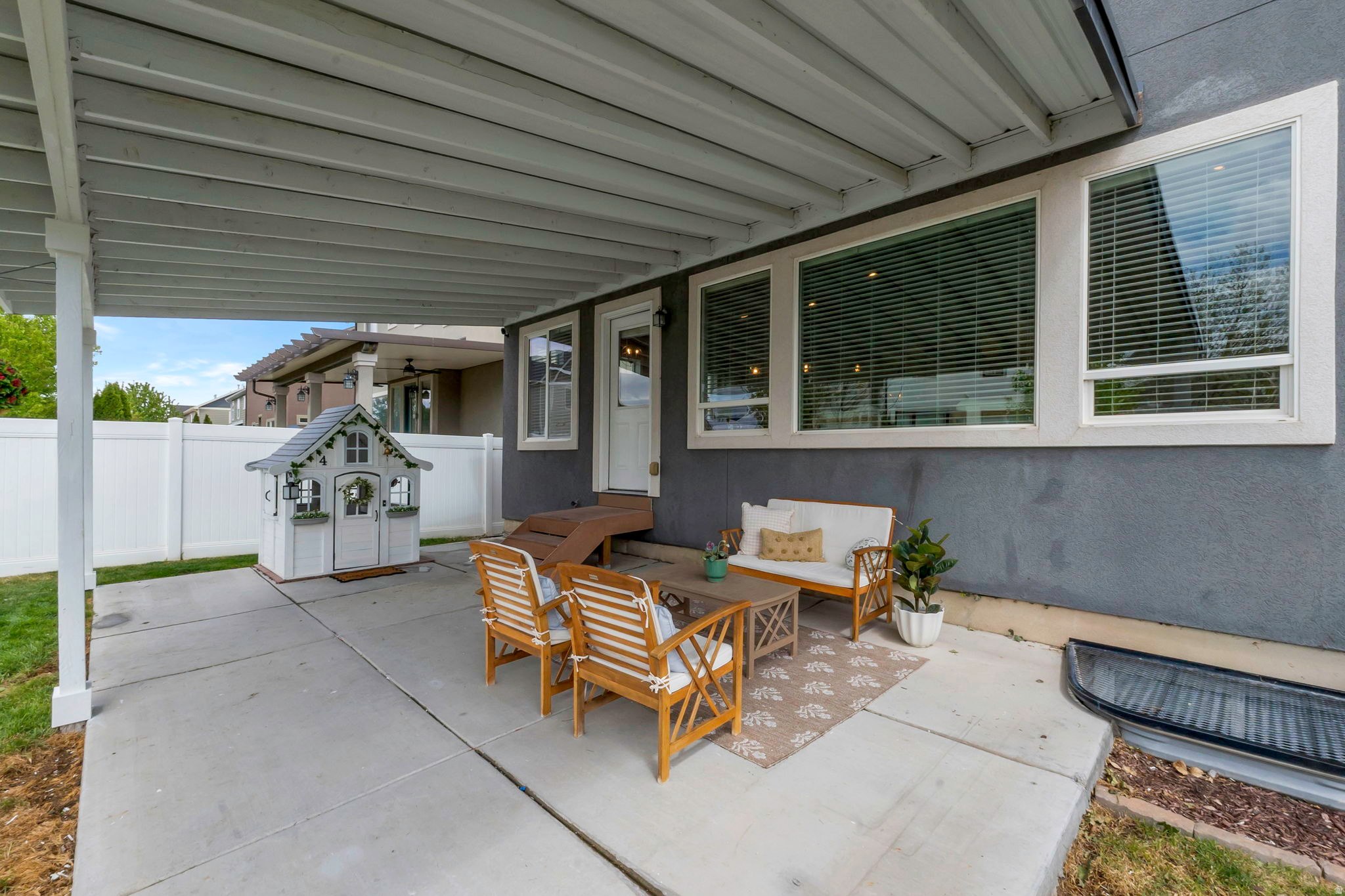 JORDAN WILLOWS - Residential