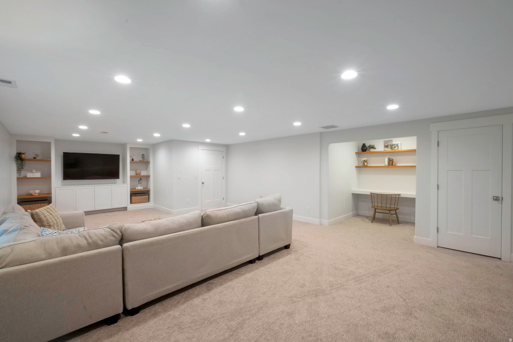 JORDAN WILLOWS - Residential