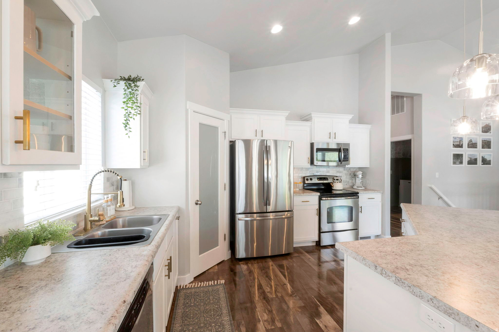 JORDAN WILLOWS - Residential