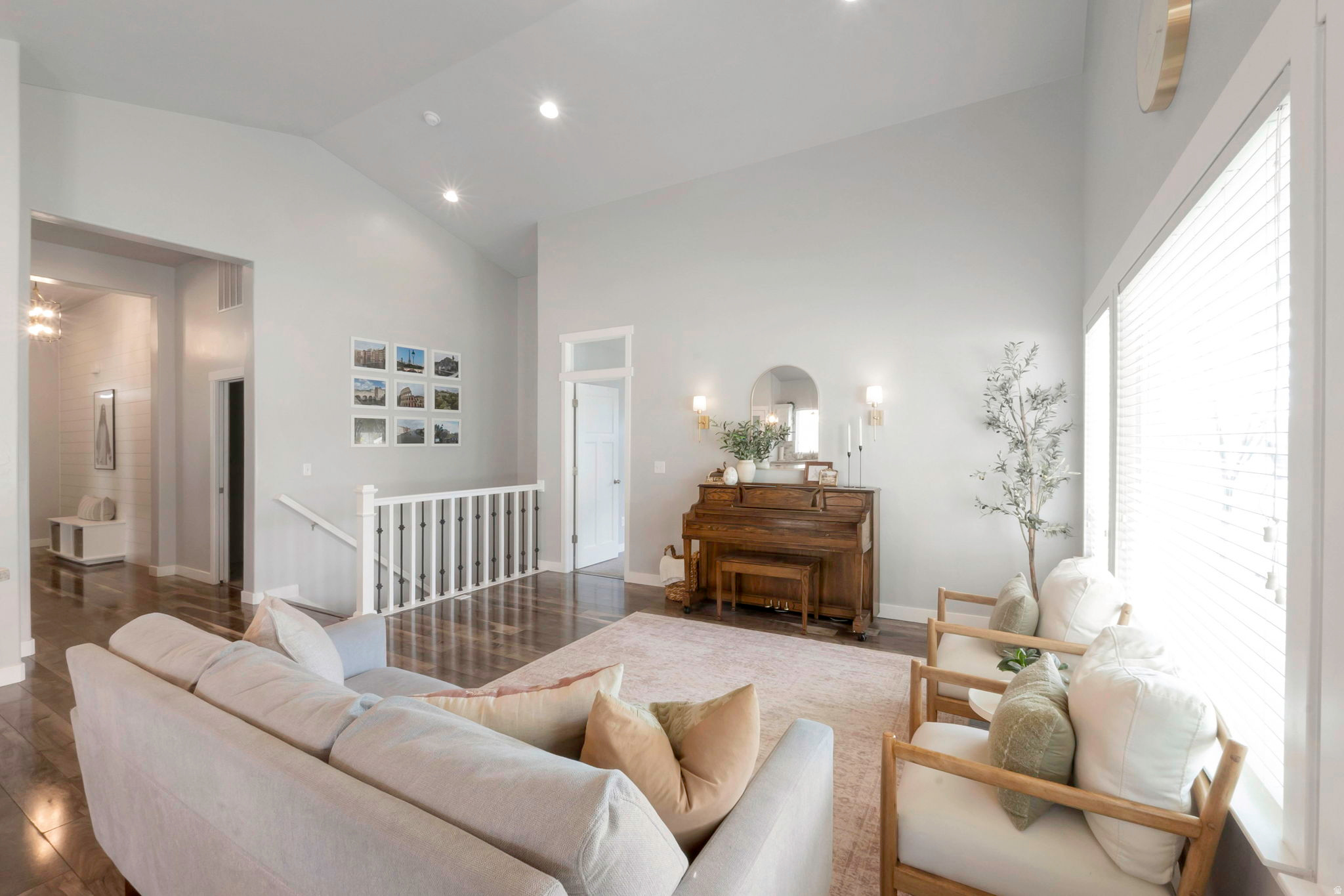 JORDAN WILLOWS - Residential