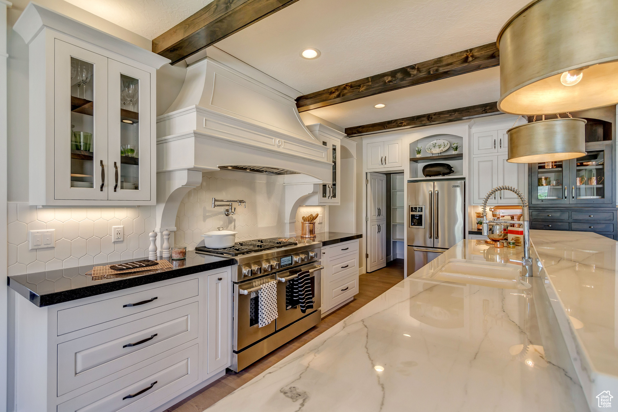 GARRETT'S PLACE - Residential