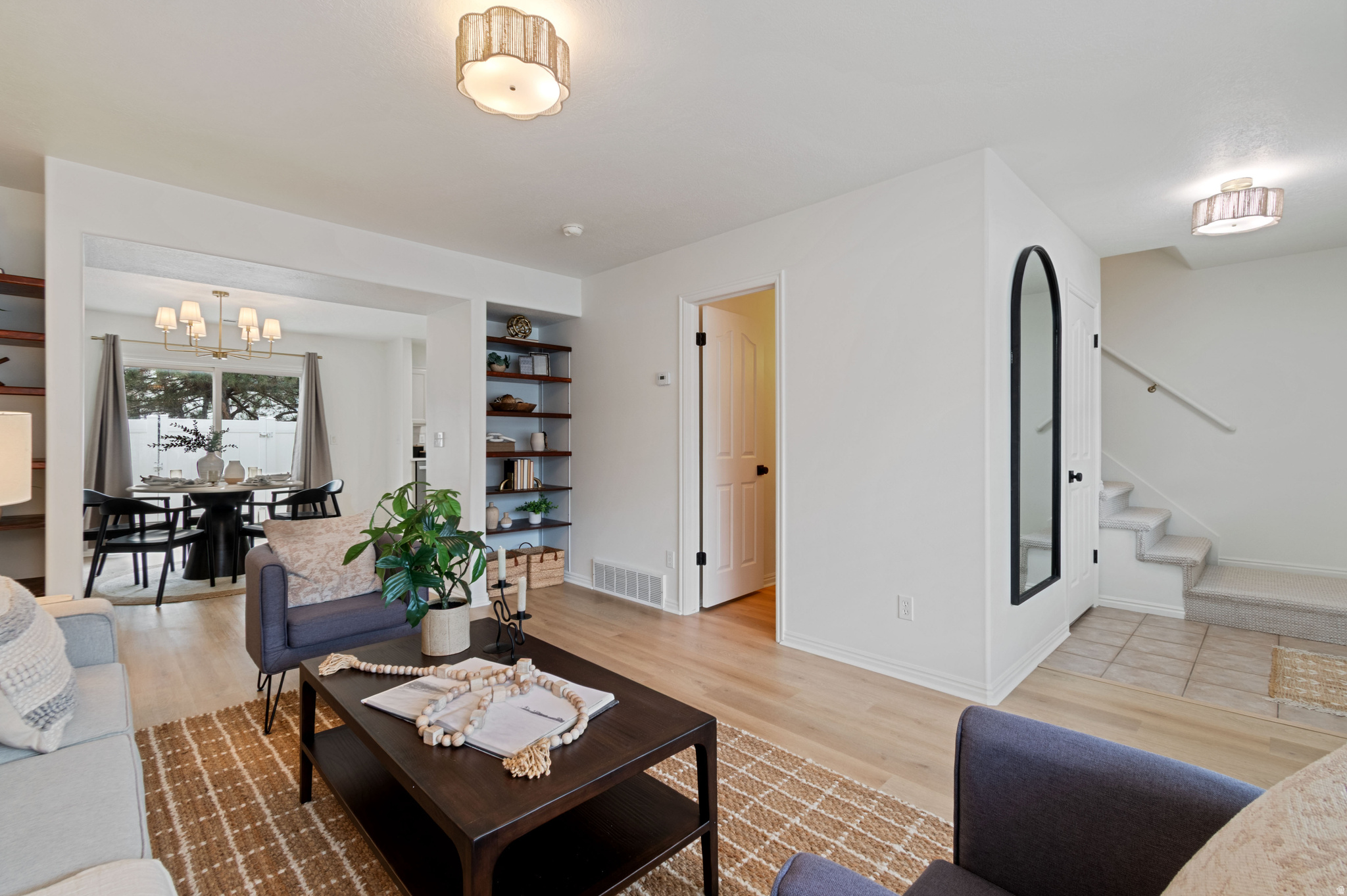 RIVERVIEW - Residential