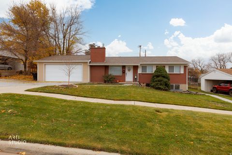 Photo of 438 E 1800 S, Bountiful, UT 84010 (MLS # 2123880)