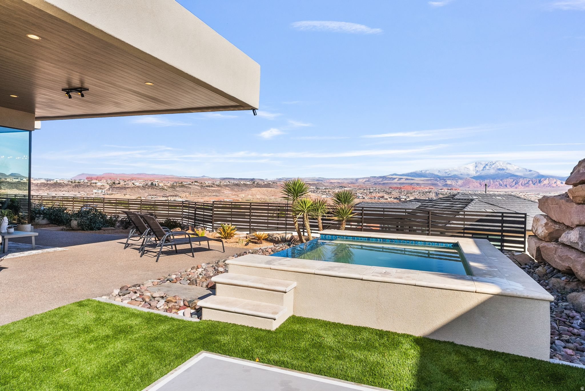 STONE CLIFF PH 11 - Residential