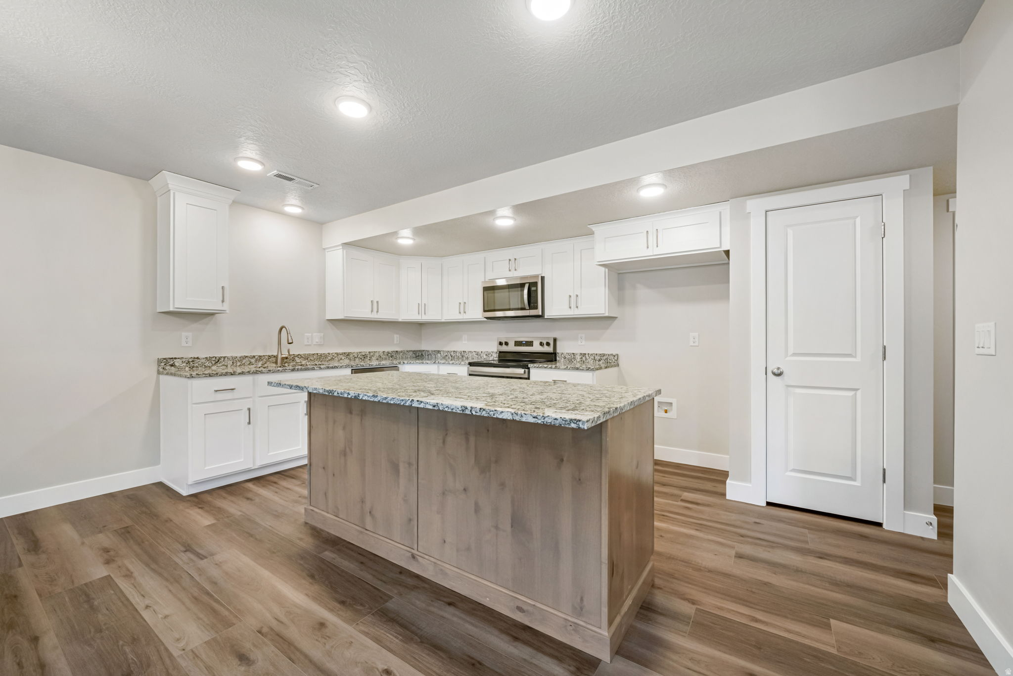 APPLE HOLLOW AT THE ORCHARDS - Residential