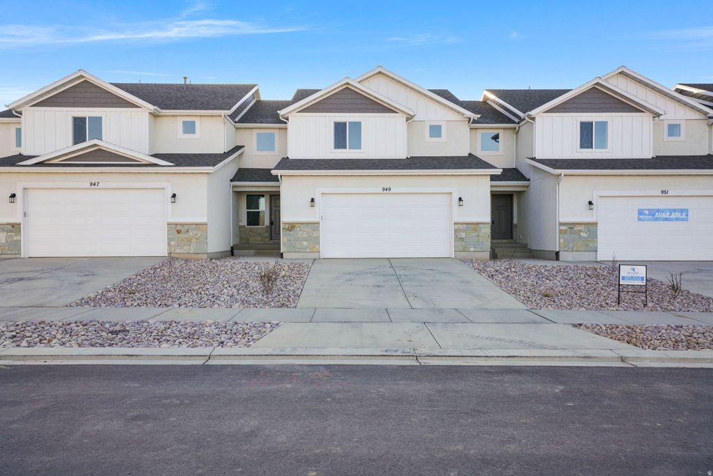 Photo of 949 N 215 W, Santaquin, UT 84655 (MLS # 2128680)