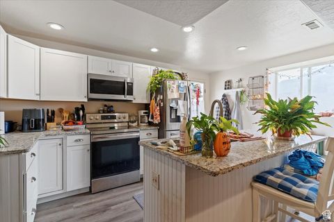 Tiny photo for 1368 N 200 E, Harrisville, UT 84404 (MLS # 2117820)