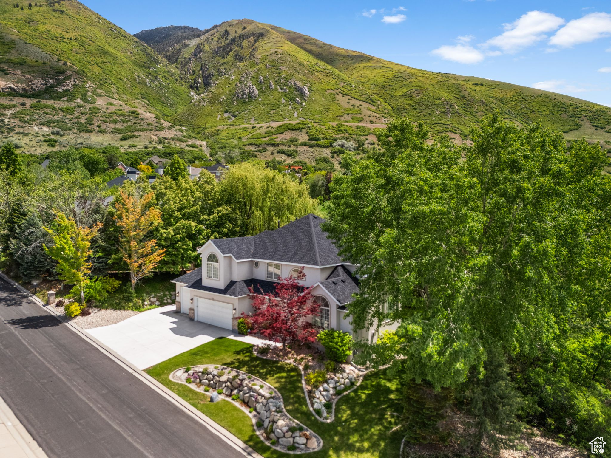 2016 E Graystone Ln, Draper, Utah image 1