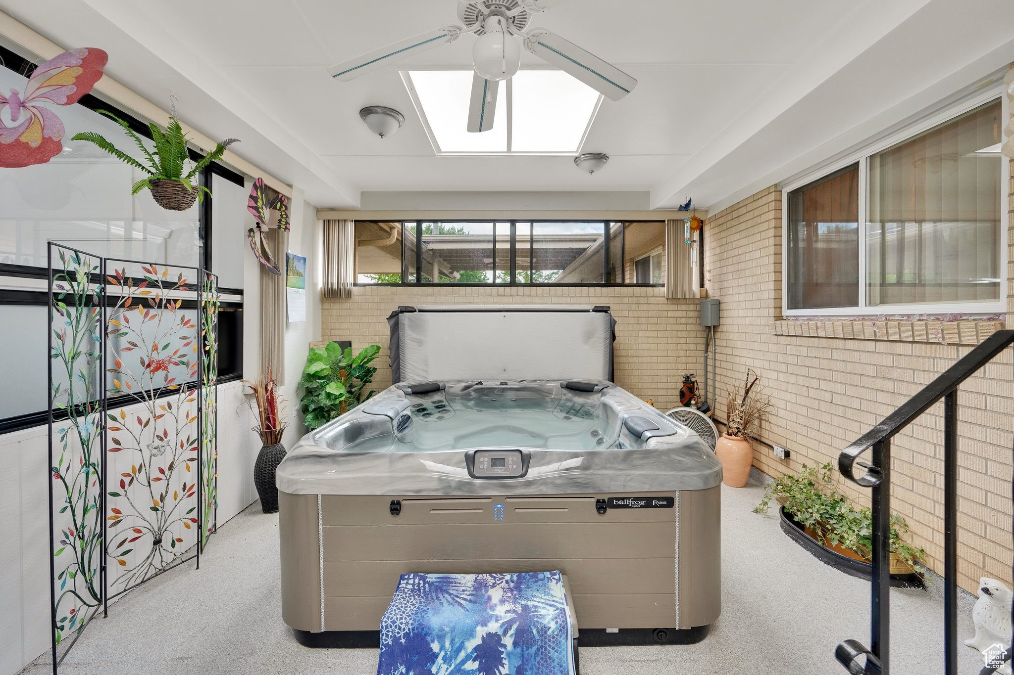 EMERALD HILLS - Residential