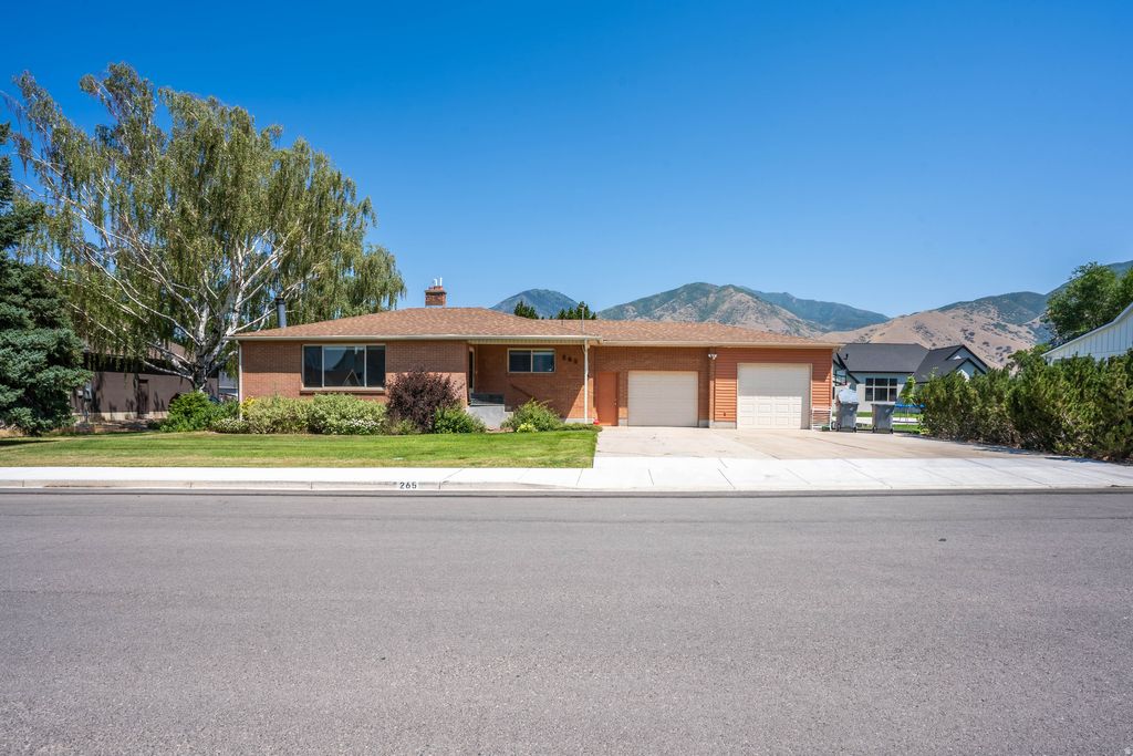 Photo of 265 E 600 N, Mapleton, UT 84664 (MLS # 2141070)