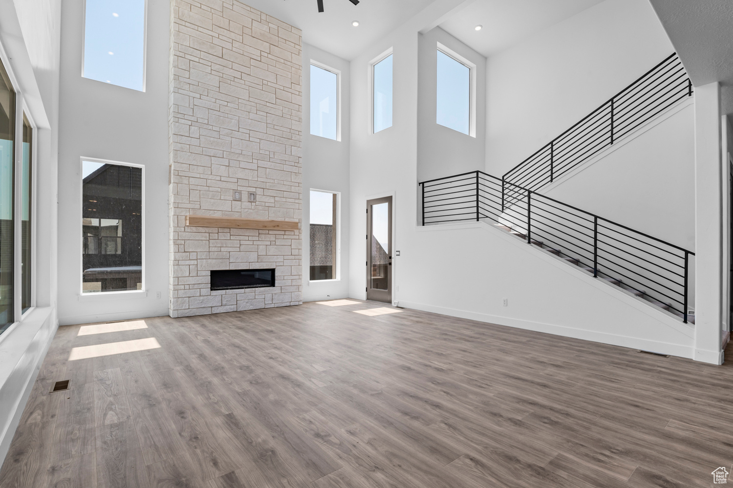 INVERNESS BY D.R. HORTON - Residential