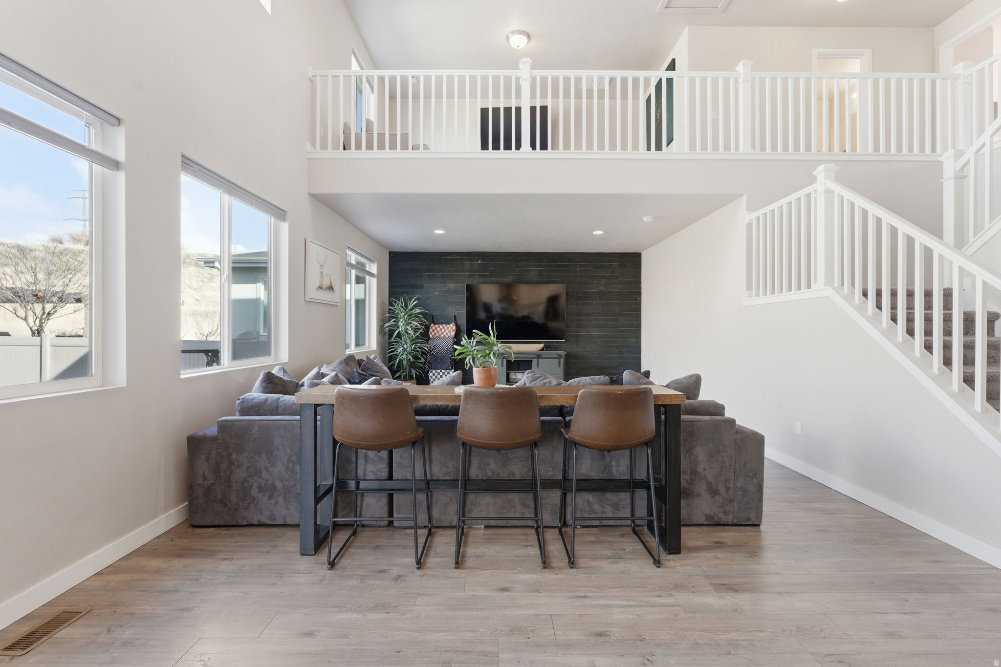 DAY RANCH ESTATES - Residential