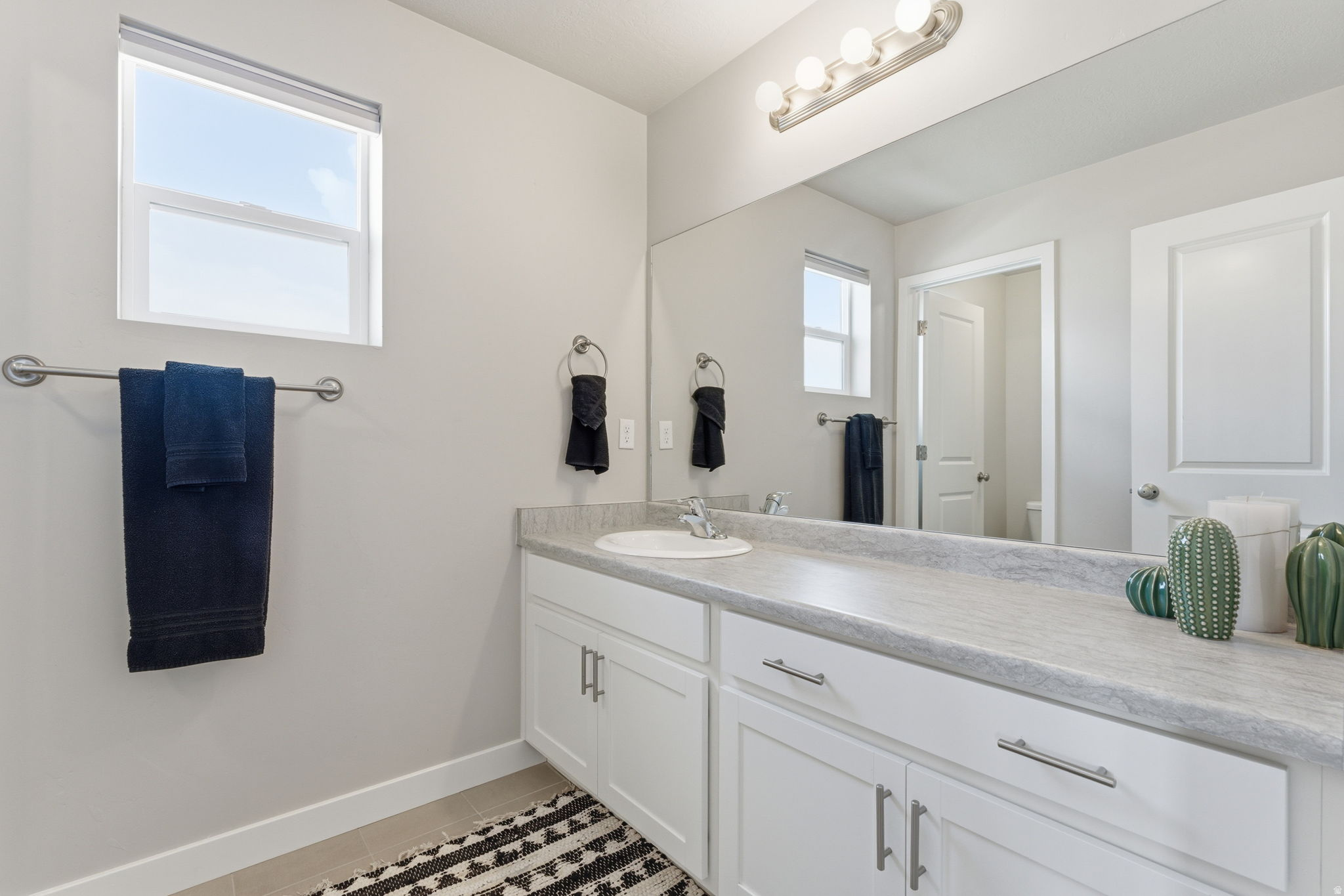 DAY RANCH ESTATES - Residential