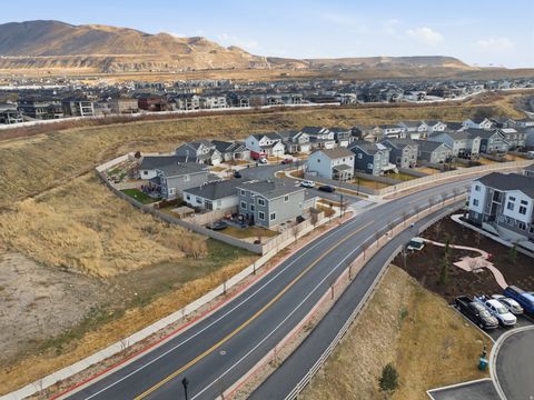 Tiny photo for 1140 W CANTLE DR S, Bluffdale, UT 84065 (MLS # 2136695)