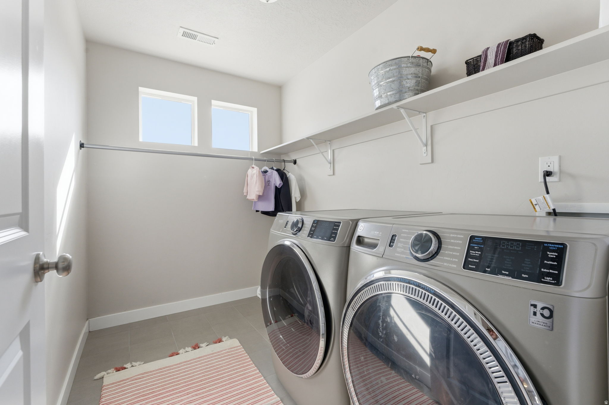 DAY RANCH ESTATES - Residential