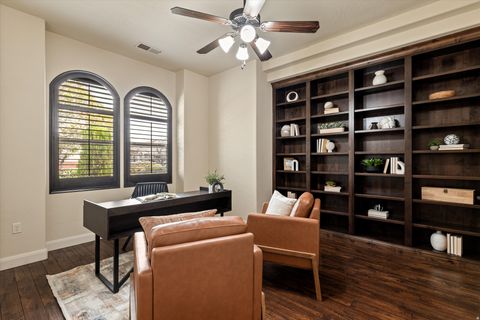 Tiny photo for 870 N CATALPA DR, Washington, UT 84780 (MLS # 2137232)