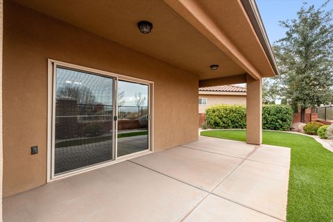 Tiny photo for 870 N CATALPA DR, Washington, UT 84780 (MLS # 2137232)