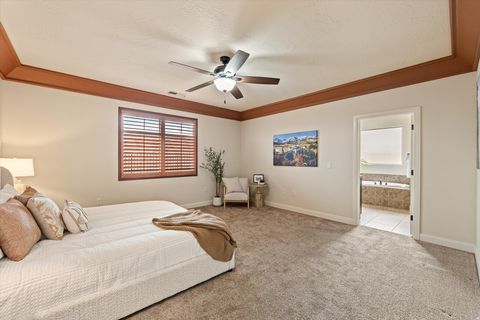 Tiny photo for 870 N CATALPA DR, Washington, UT 84780 (MLS # 2137232)